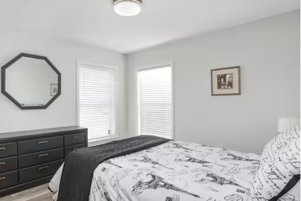Photo of Bedroom in Ferndale