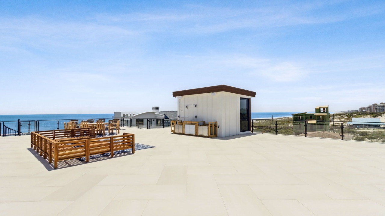 Photo of Patio Balcony in American Beach