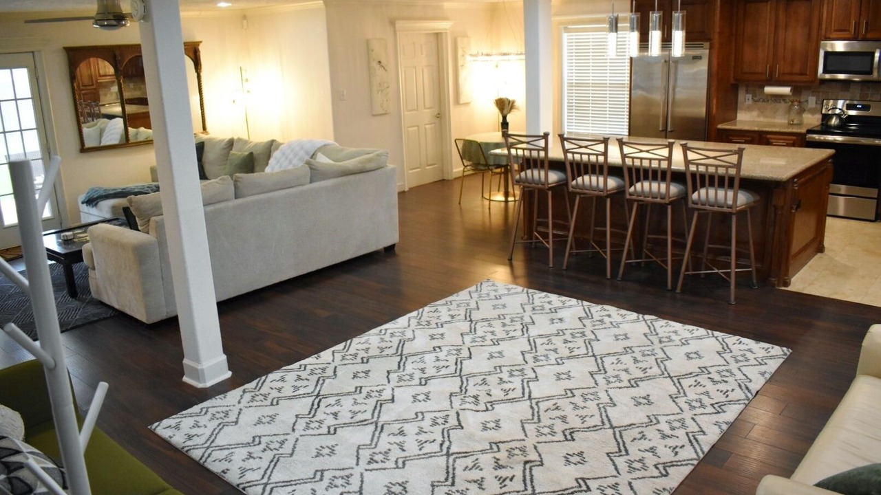 Photo of Livingroom in Westbury