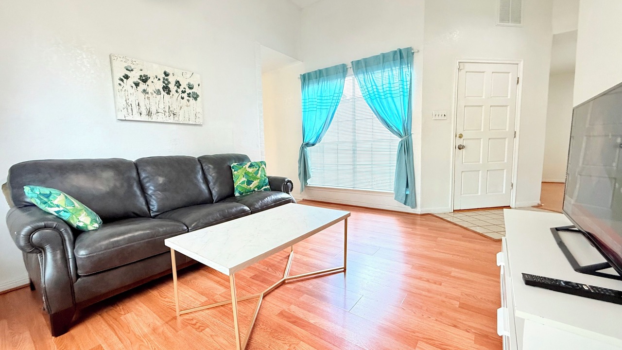 Photo of Livingroom in Barker