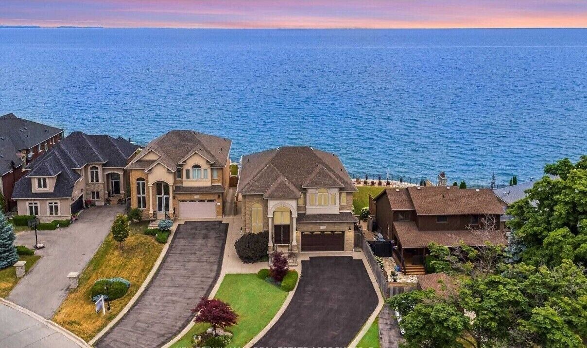 Photo of Outdoor in Stoney Creek