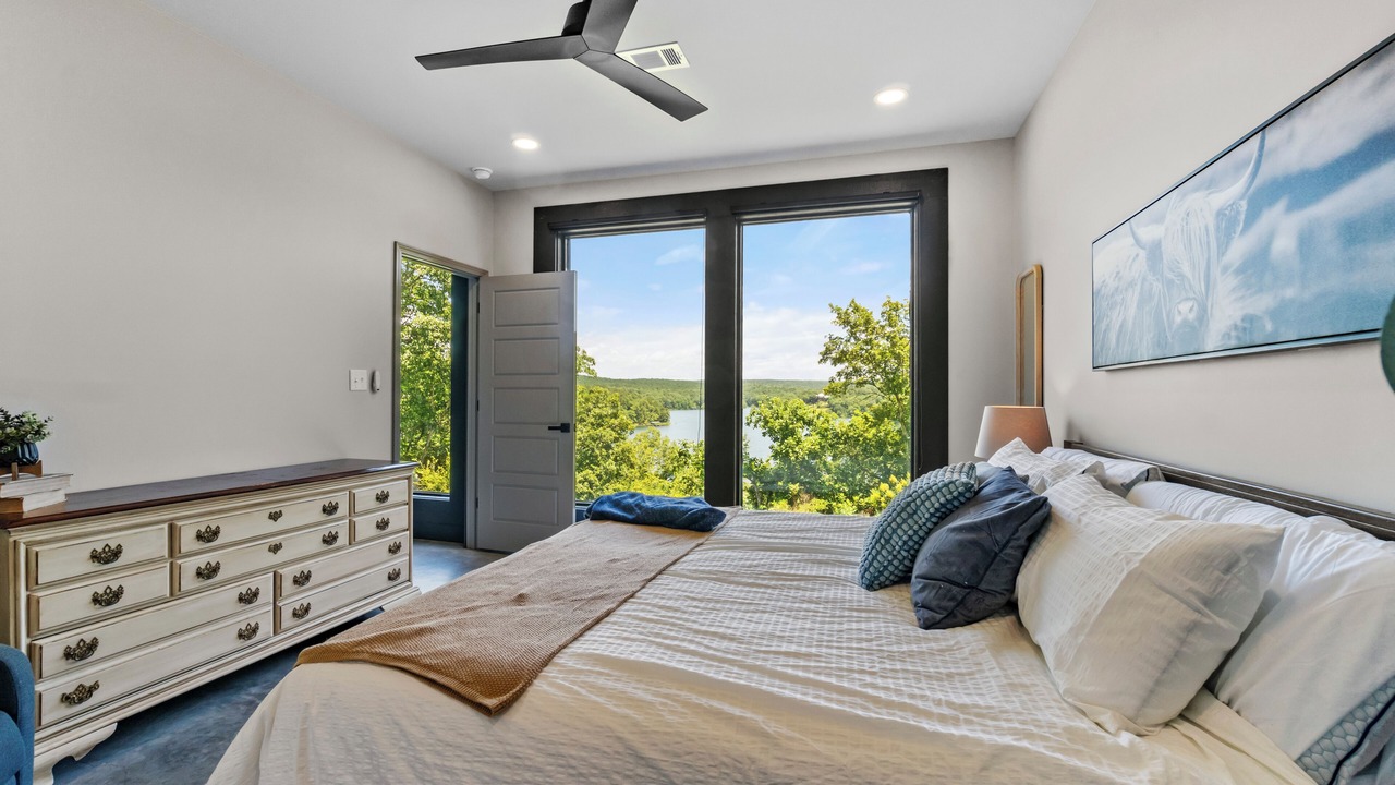 Photo of Bedroom in Drasco