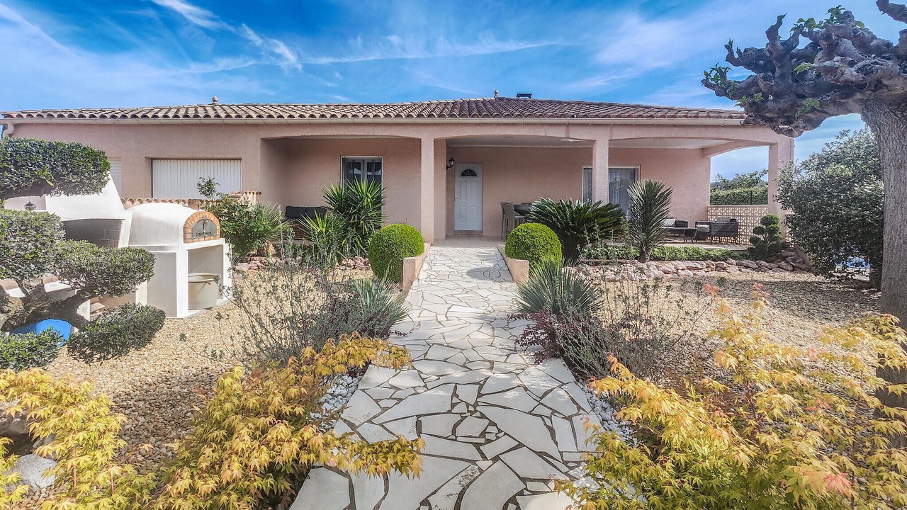 Photo of Others in Cessenon-sur-Orb