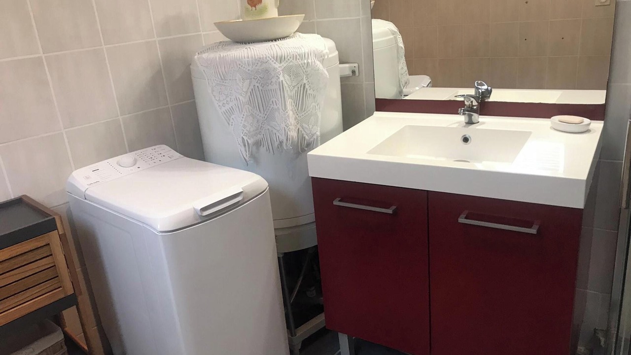 Photo of Bathroom in Frayssinet-le-Gelat