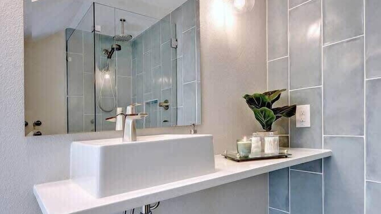 Photo of Bathroom in Montopolis