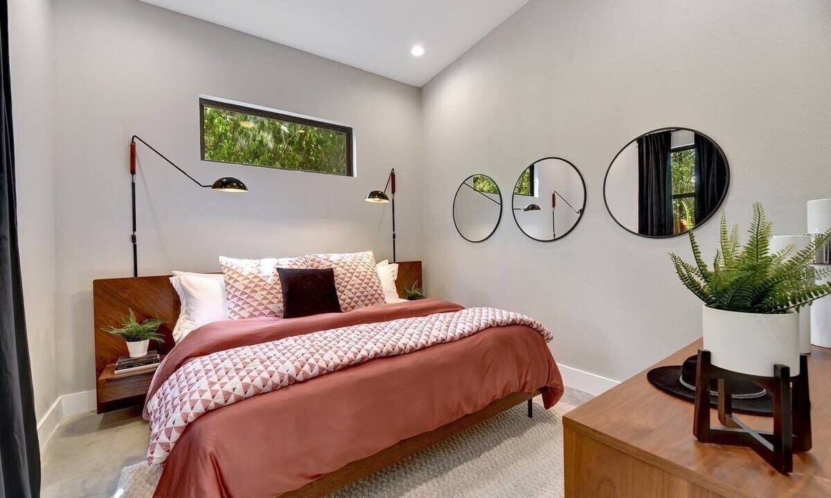 Photo of Bedroom in Montopolis