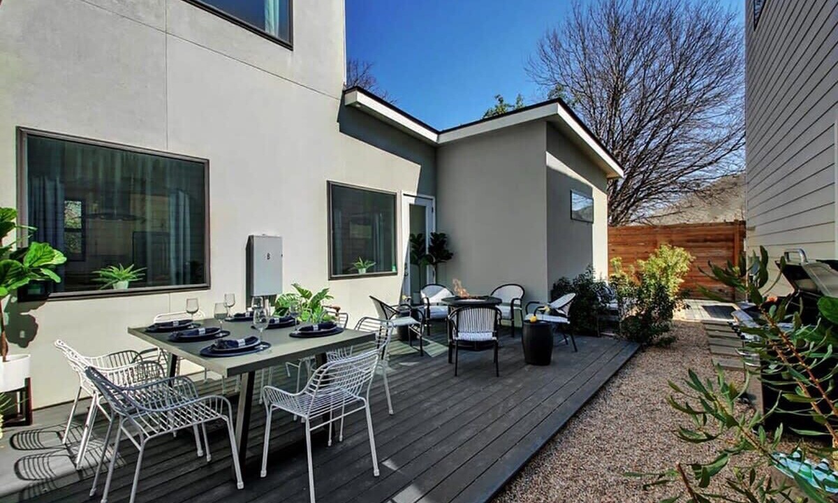 Photo of Outdoor in Montopolis