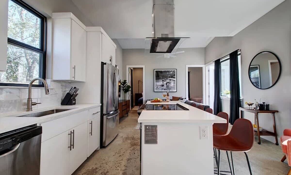 Photo of Kitchen in Montopolis