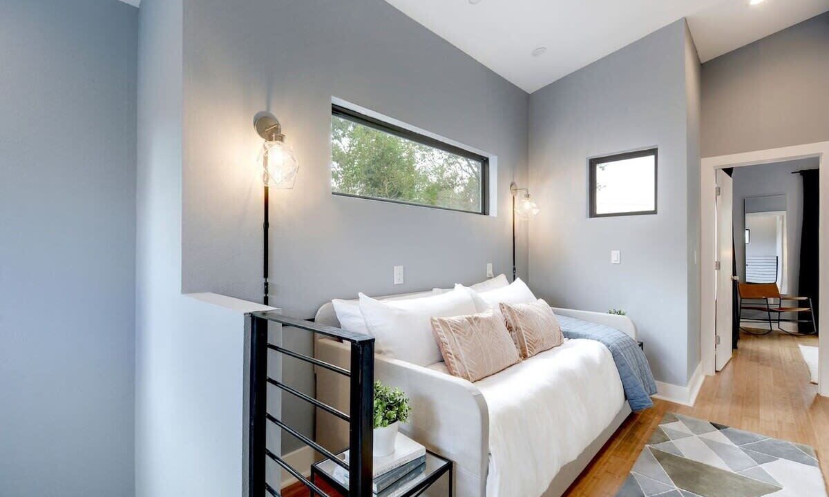 Photo of Bedroom in Montopolis