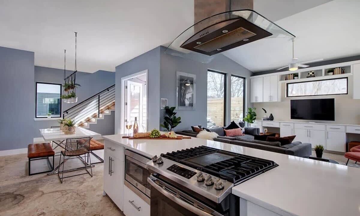Photo of Kitchen in Montopolis