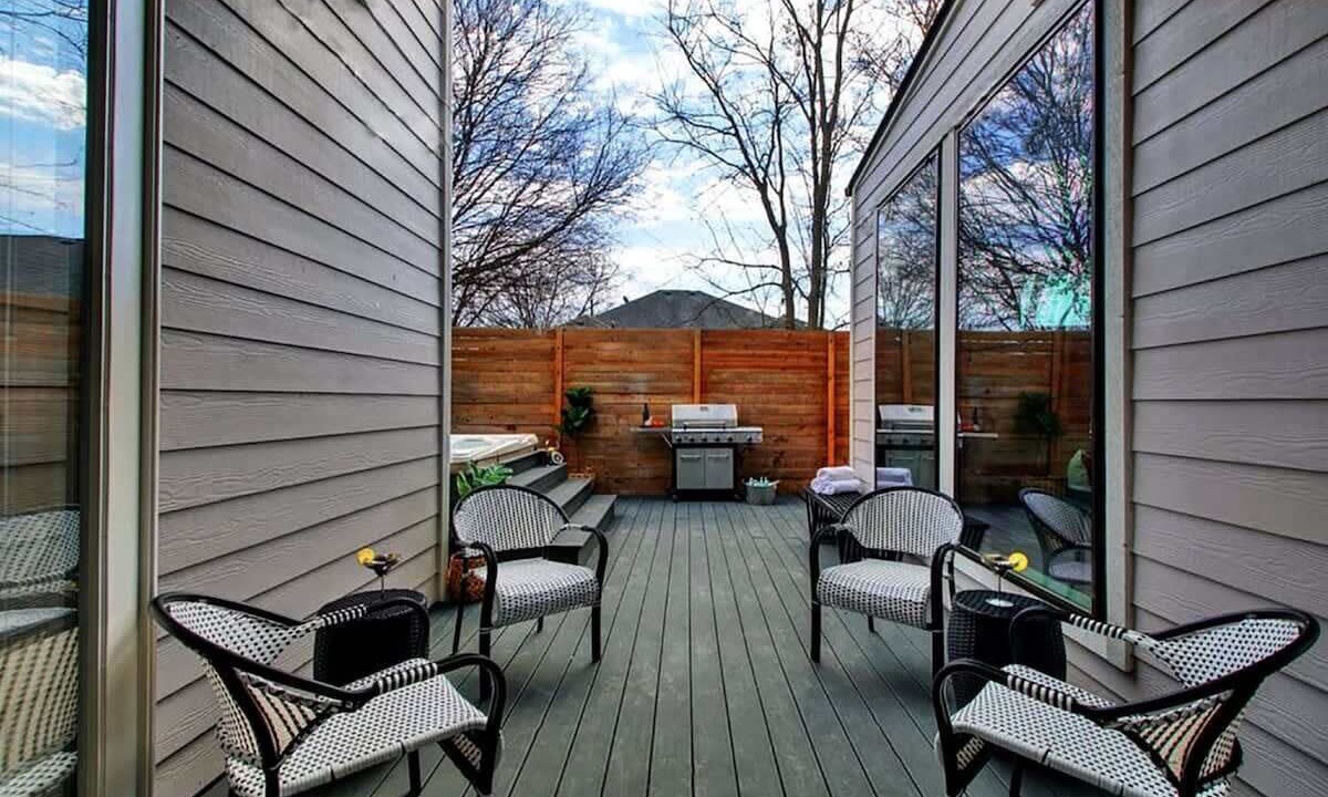 Photo of Patio Balcony in Montopolis