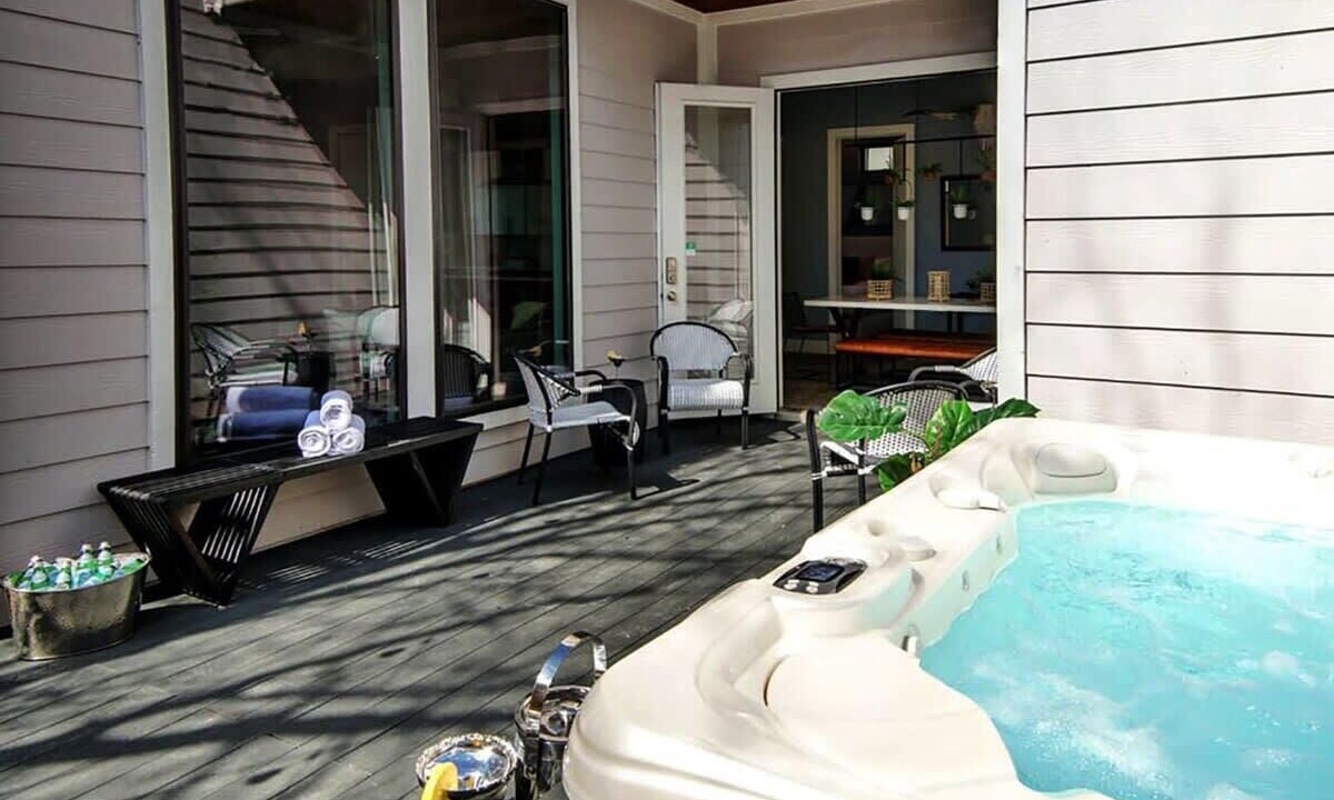 Photo of Patio Balcony in Montopolis