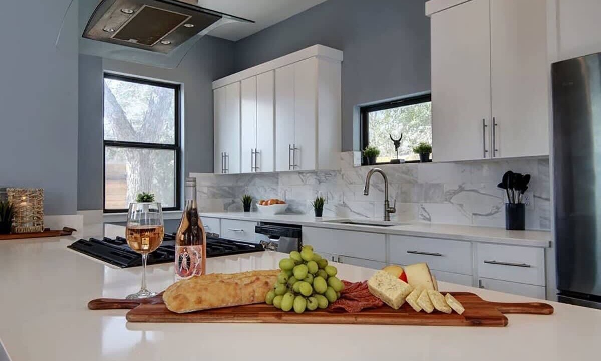 Photo of Kitchen in Montopolis