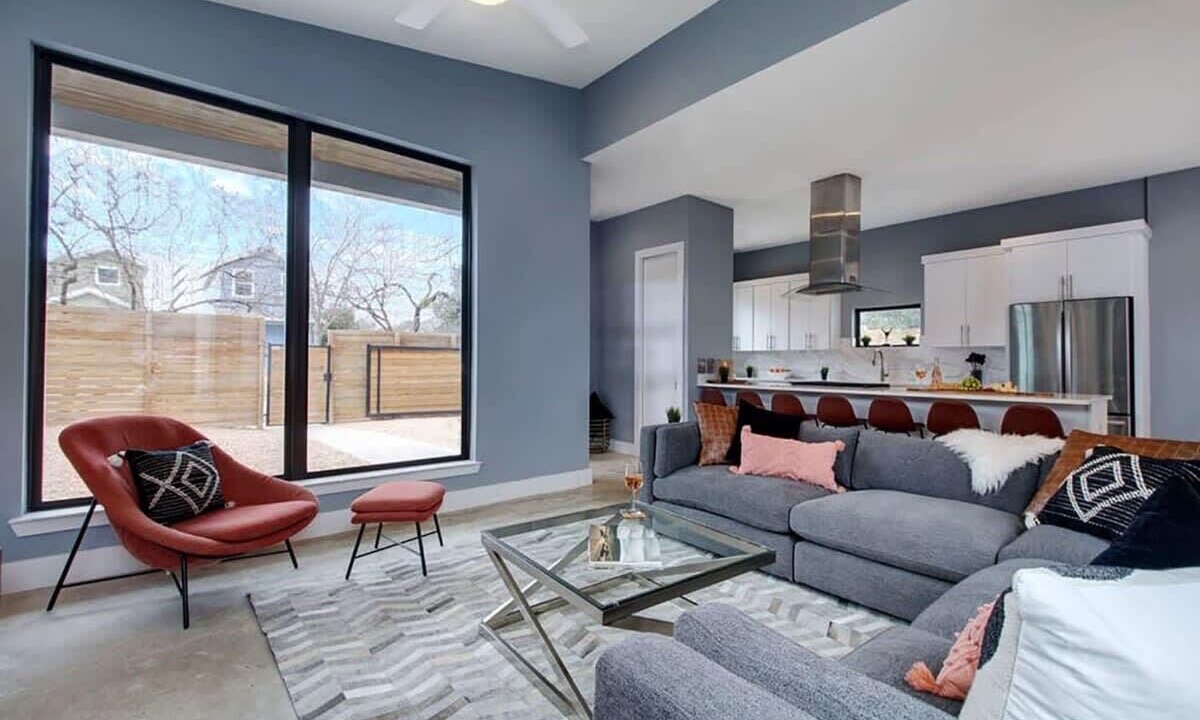 Photo of Livingroom in Montopolis