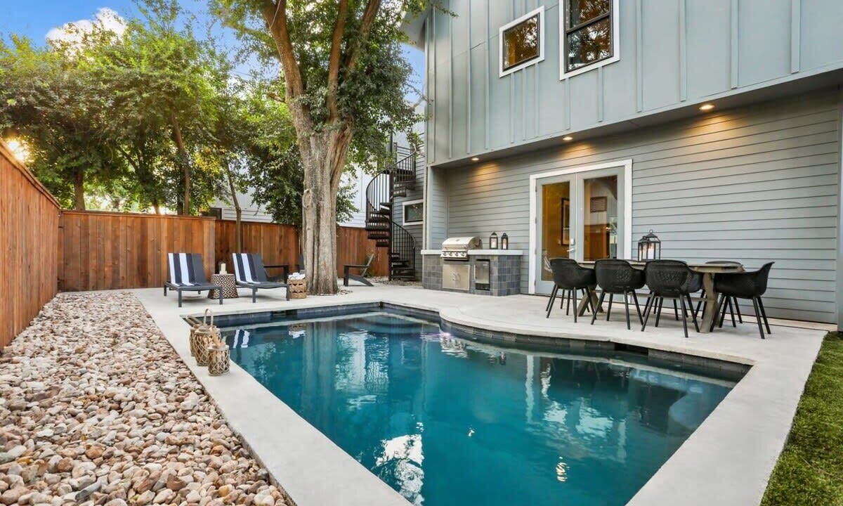 Photo of Outdoor in Govalle