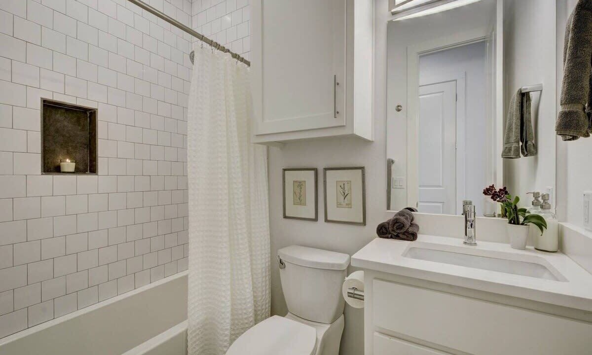 Photo of Bathroom in Govalle