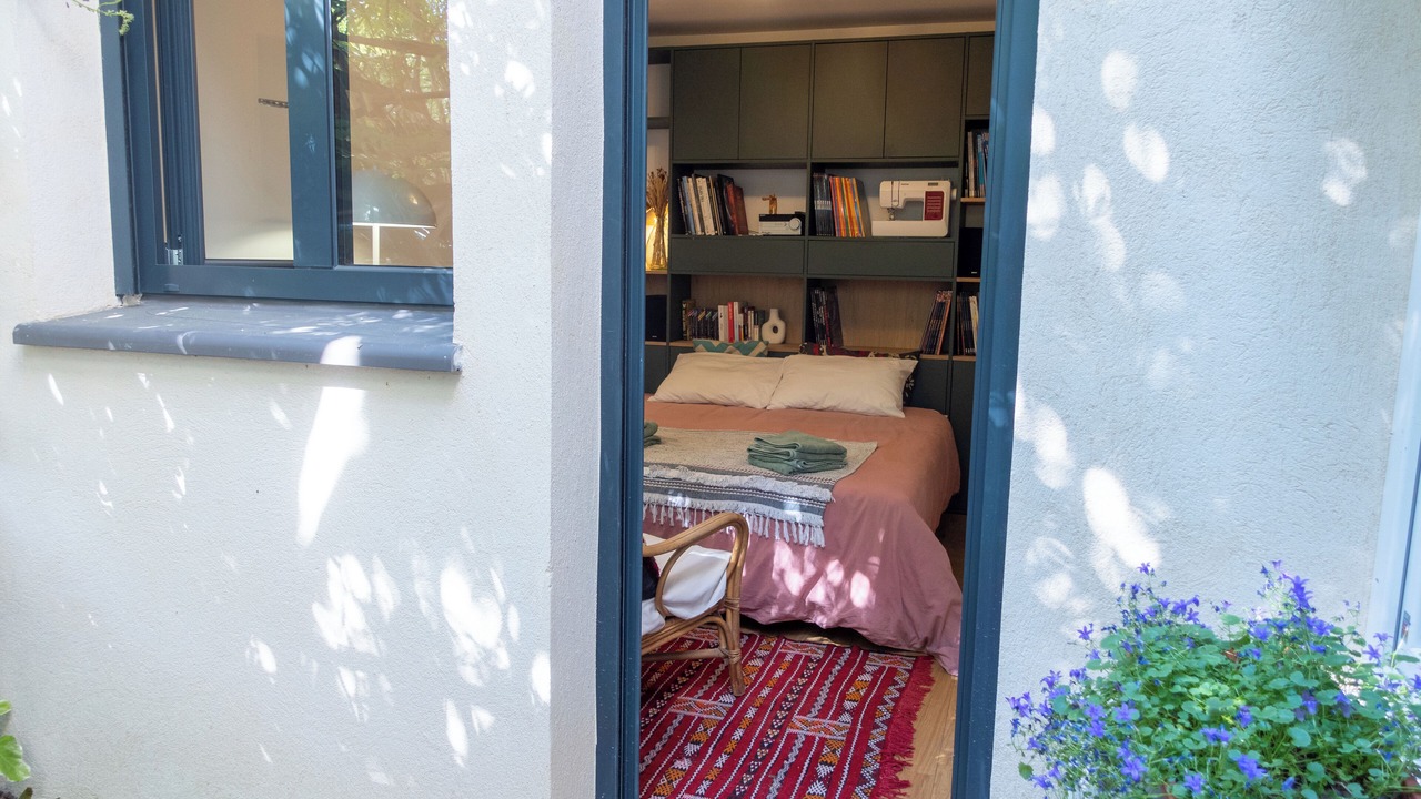 Photo of Bedroom in Hopitaux-Facultes