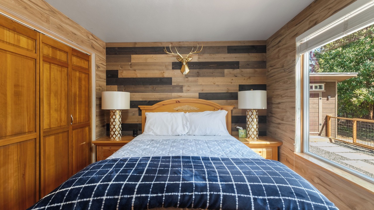 Photo of Bedroom in Gold Bar