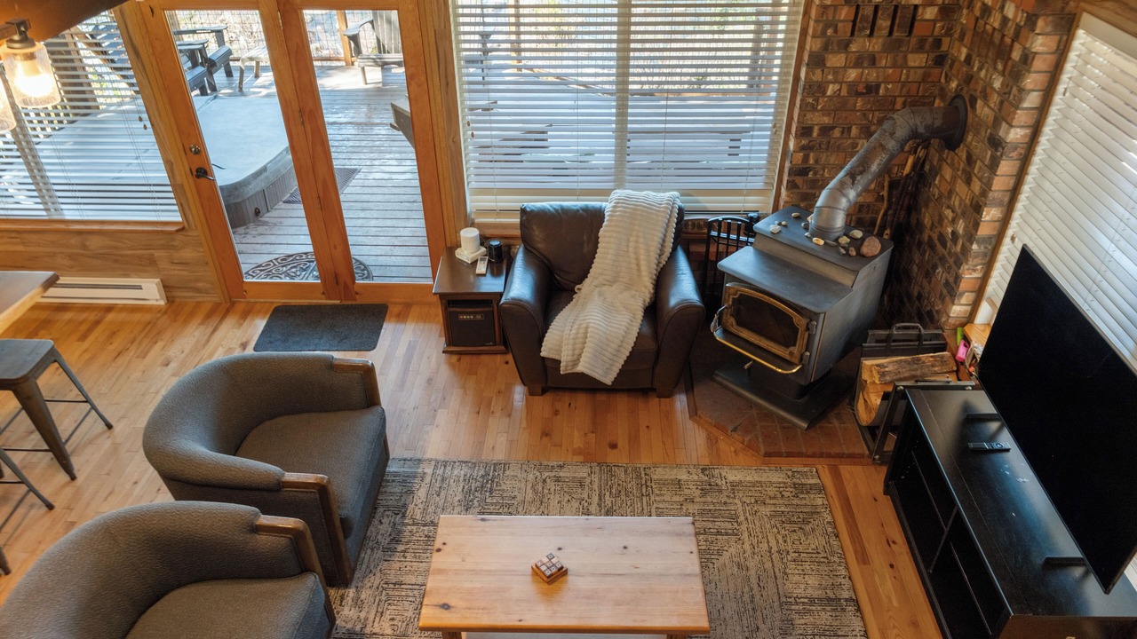 Photo of Livingroom in Gold Bar