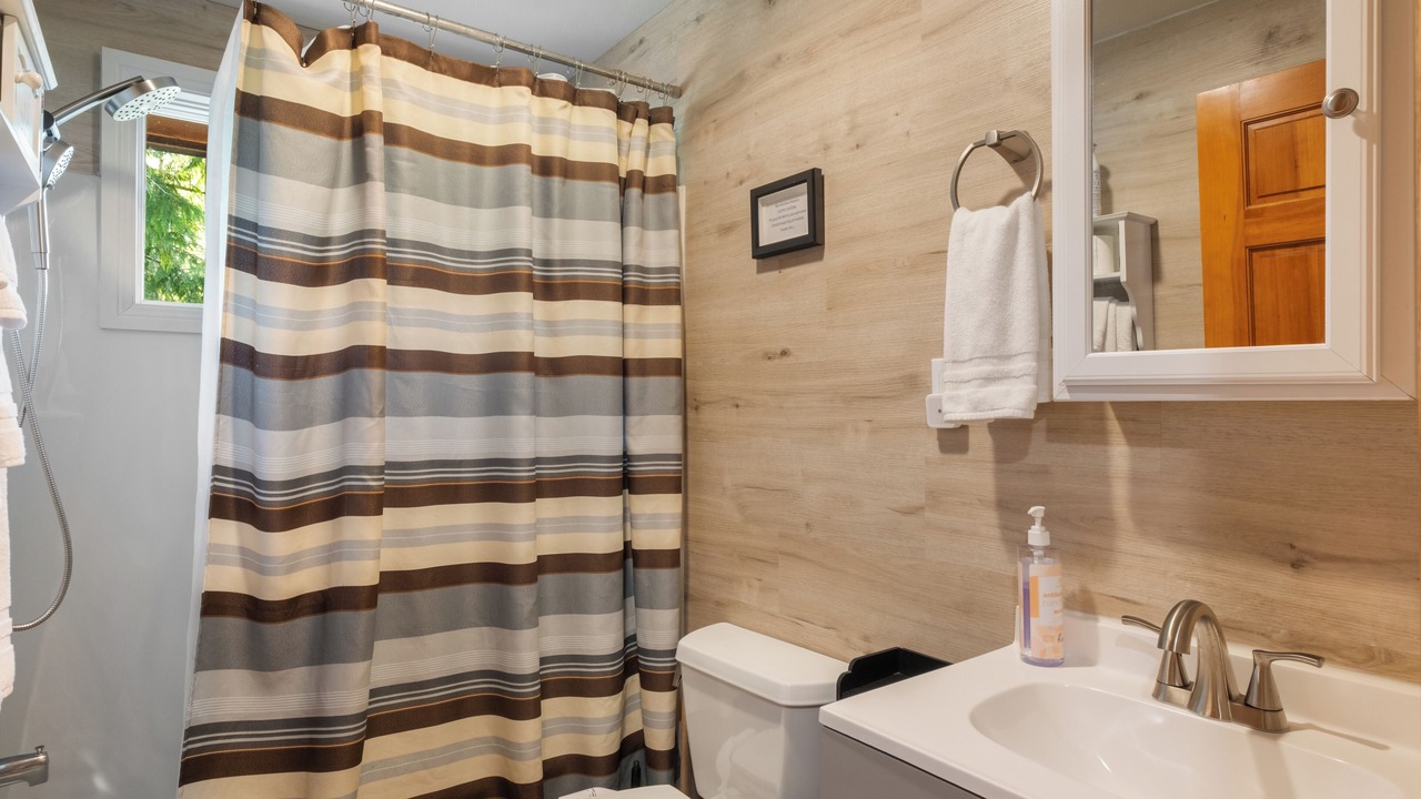 Photo of Bathroom in Gold Bar