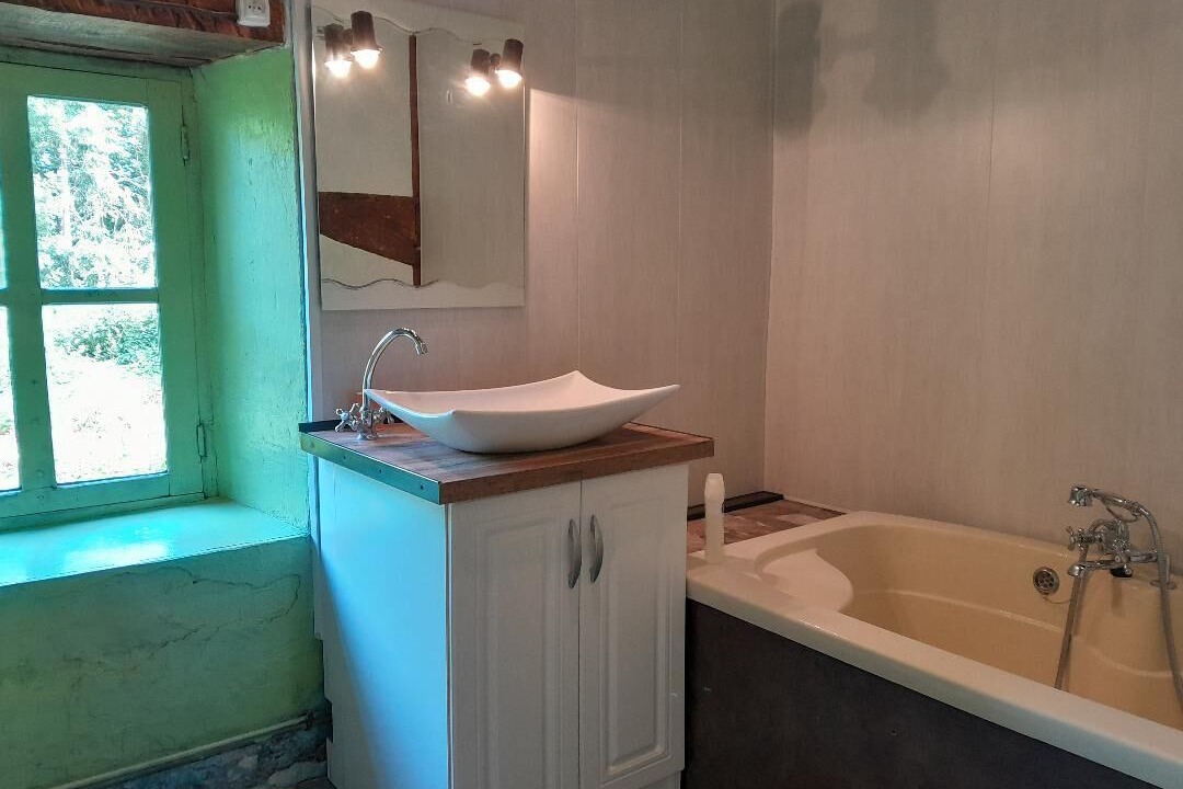Photo of Bathroom in Pouzauges