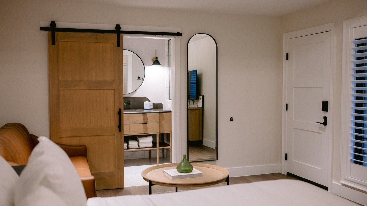 Photo of Bedroom in Midway
