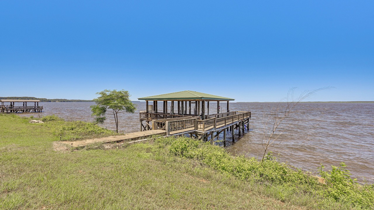 Photo of Outdoor in Milam