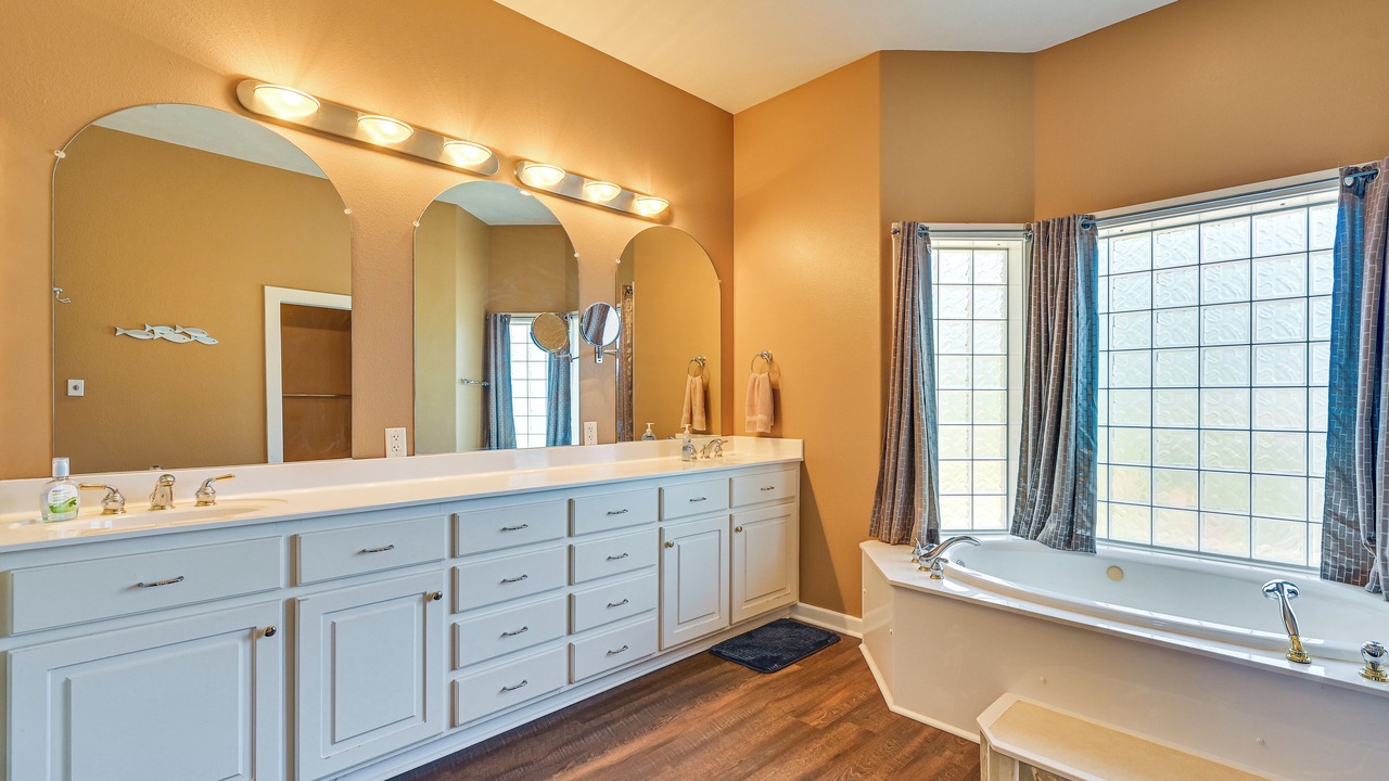 Photo of Bathroom in Milam