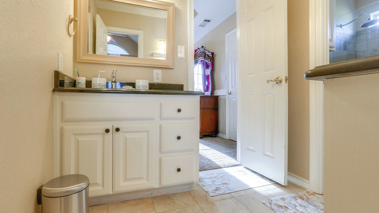 Photo of Bathroom in Calera
