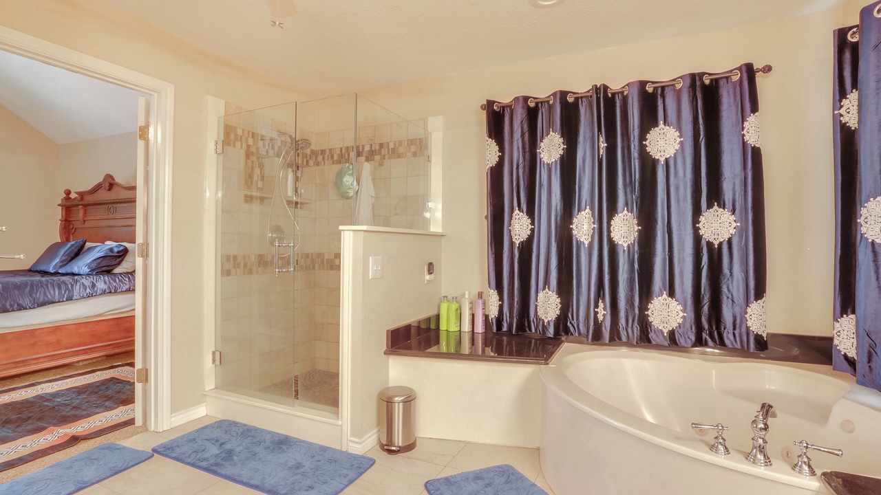Photo of Bathroom in Calera