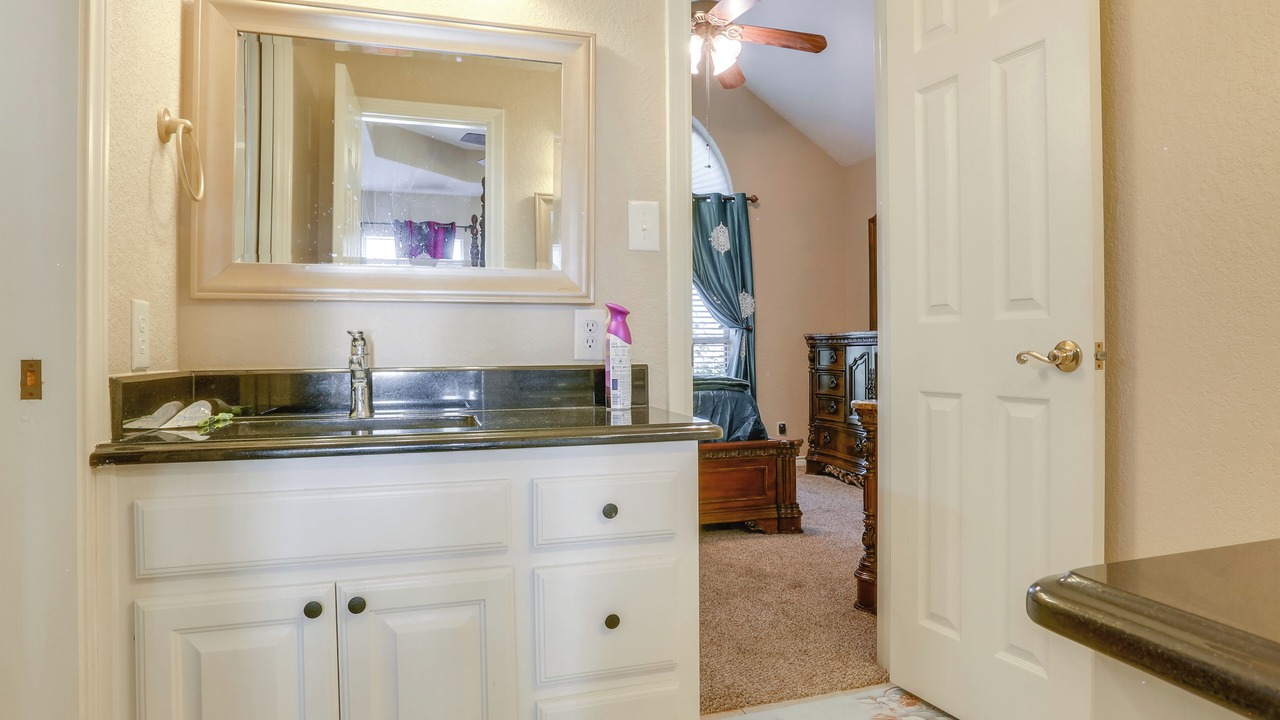 Photo of Bathroom in Calera