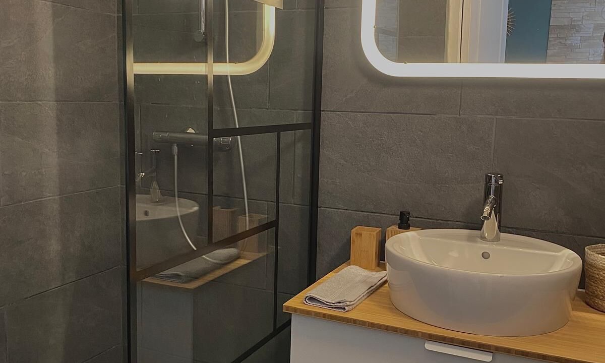 Photo of Bathroom in Saint-Martin-de-Crau
