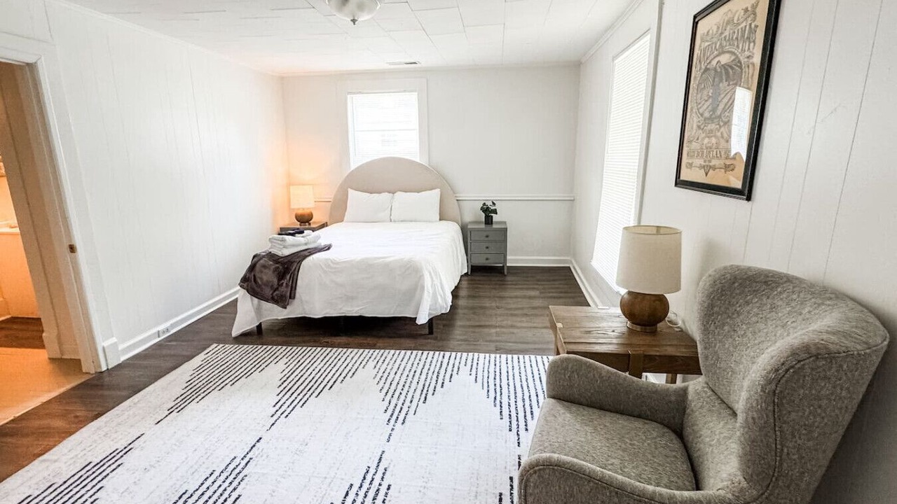 Photo of Bedroom in Rossville