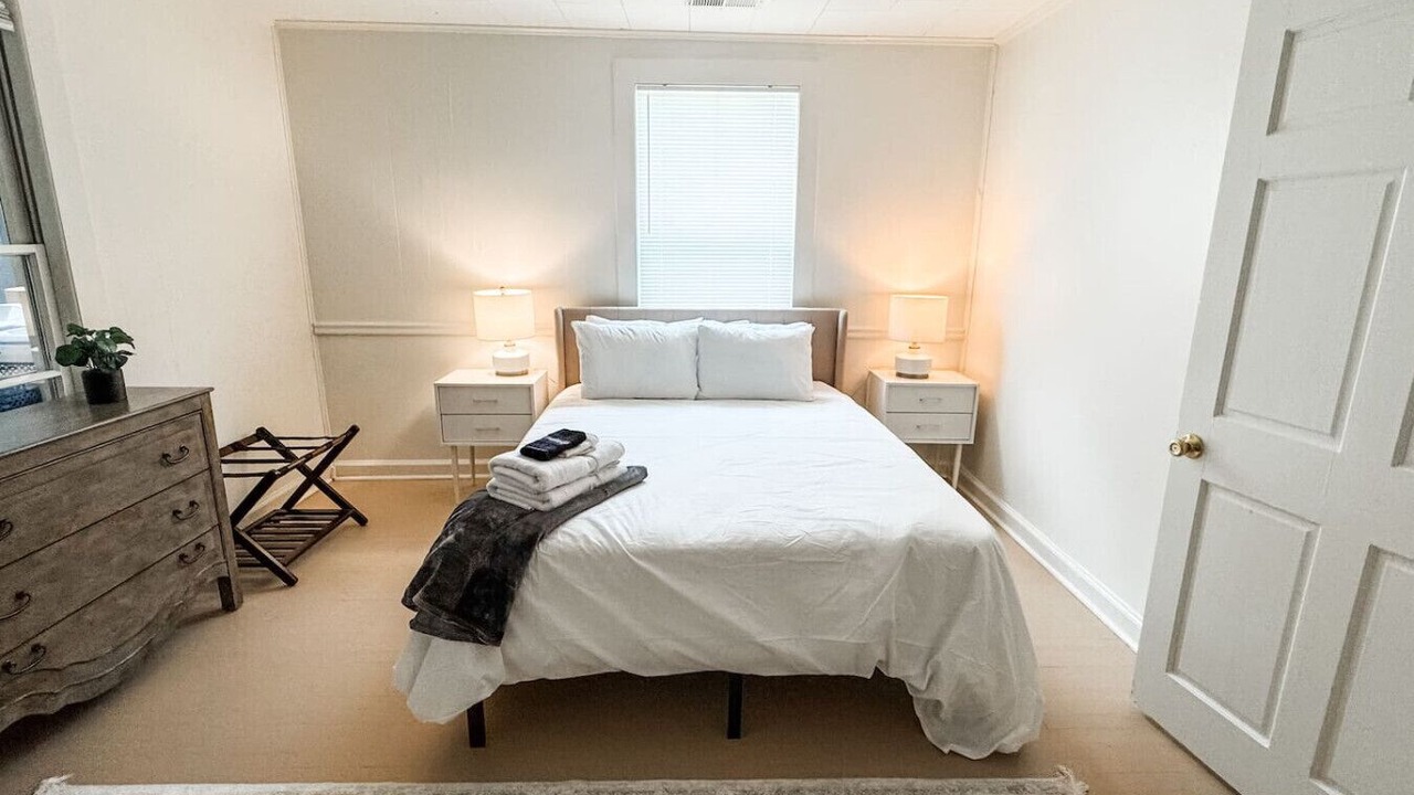 Photo of Bedroom in Rossville