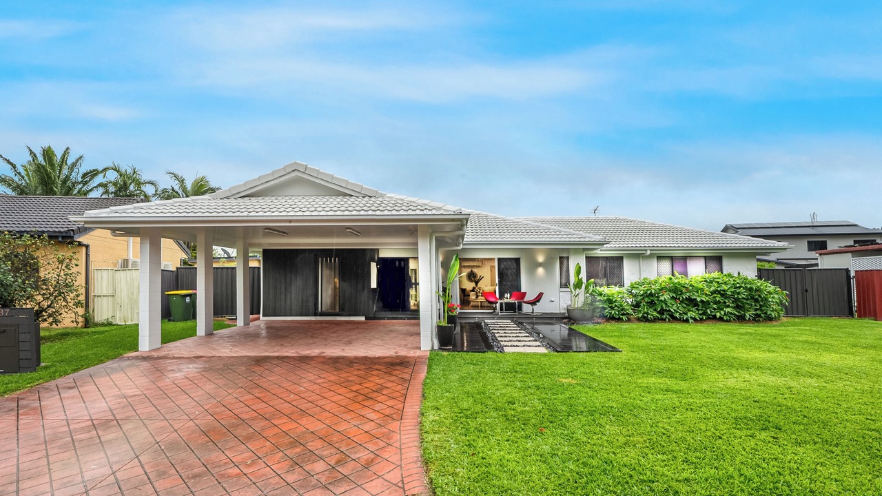 Photo of Outdoor in Annandale