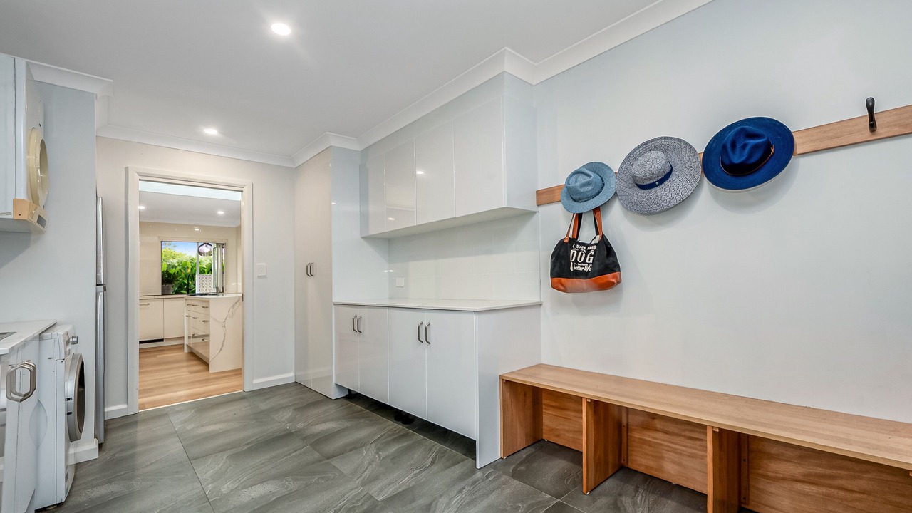 Photo of Others in Annandale