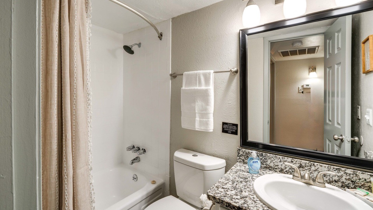 Photo of Bathroom in Lake Highlands