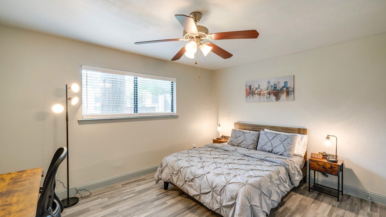 Photo of Bedroom in Lake Highlands
