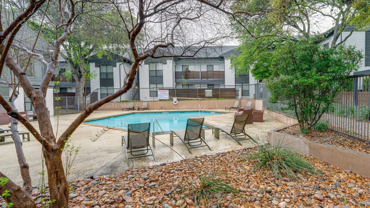 Photo of Outdoor in Lake Highlands