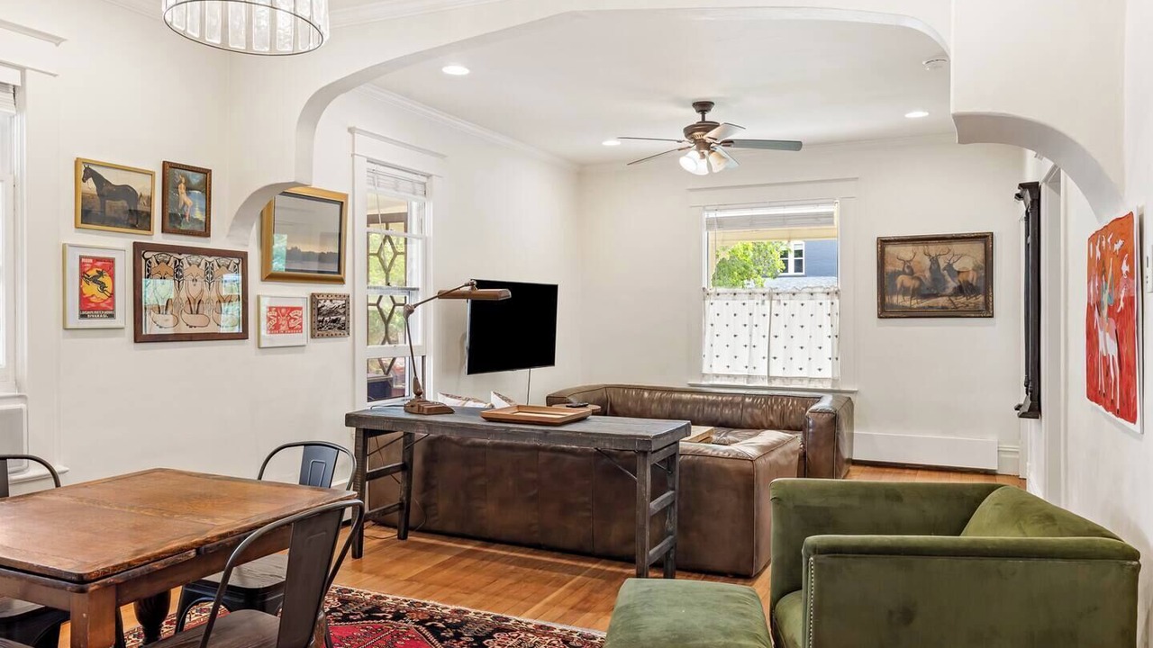 Photo of Livingroom in Livingston