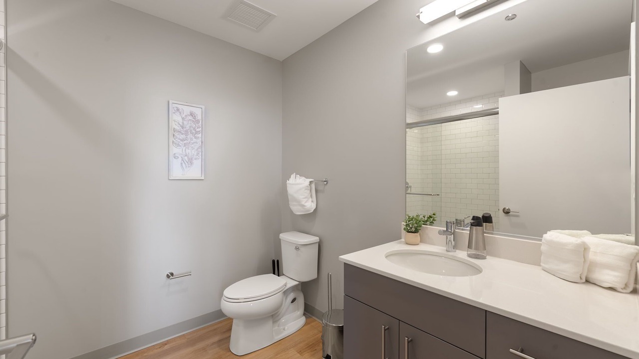 Photo of Bathroom in River North