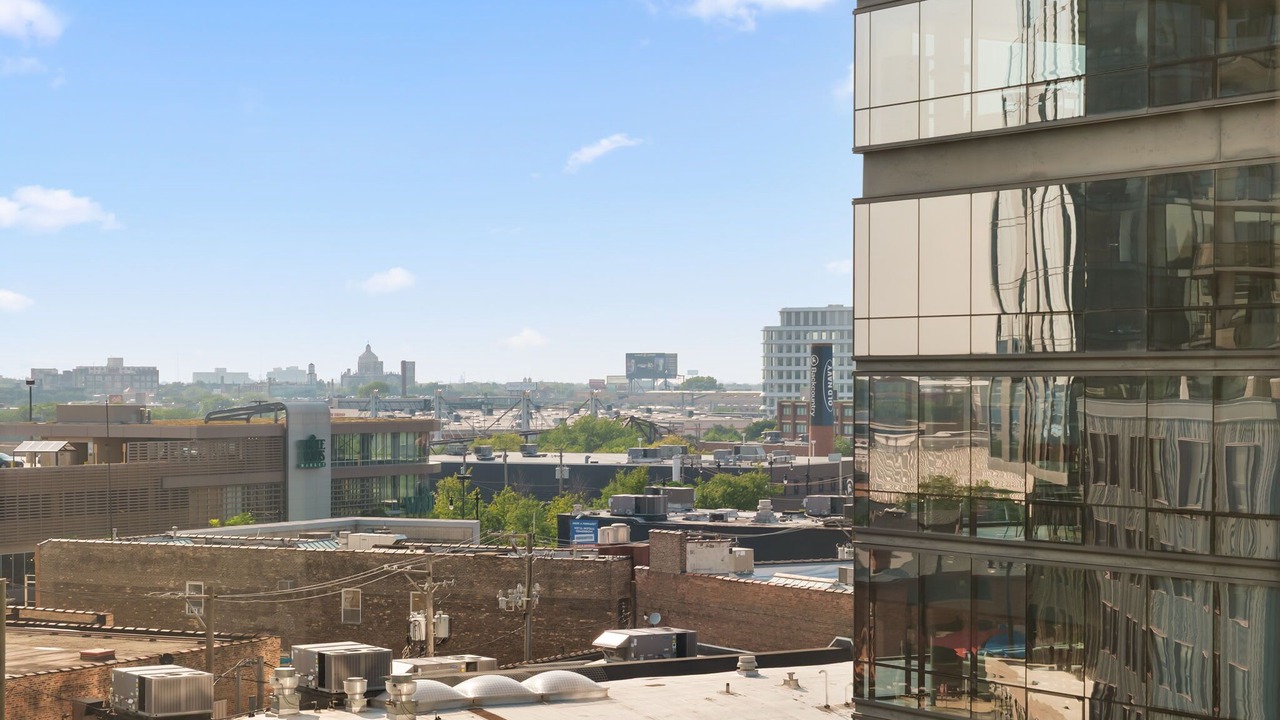 Photo of Others in River North