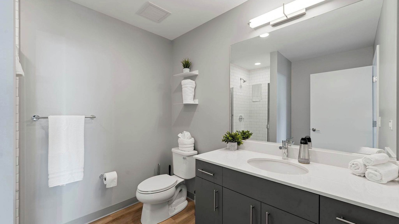 Photo of Bathroom in River North