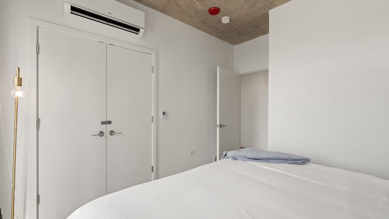 Photo of Bedroom in River North