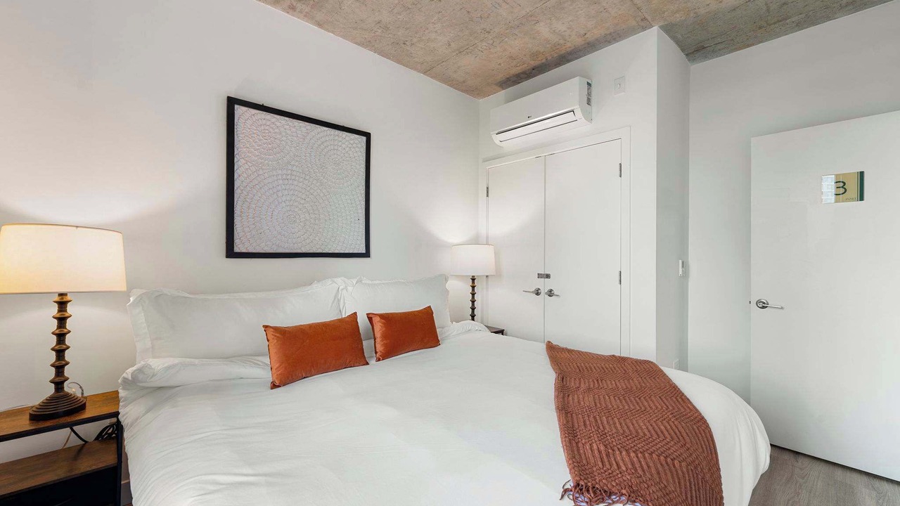 Photo of Bedroom in River North