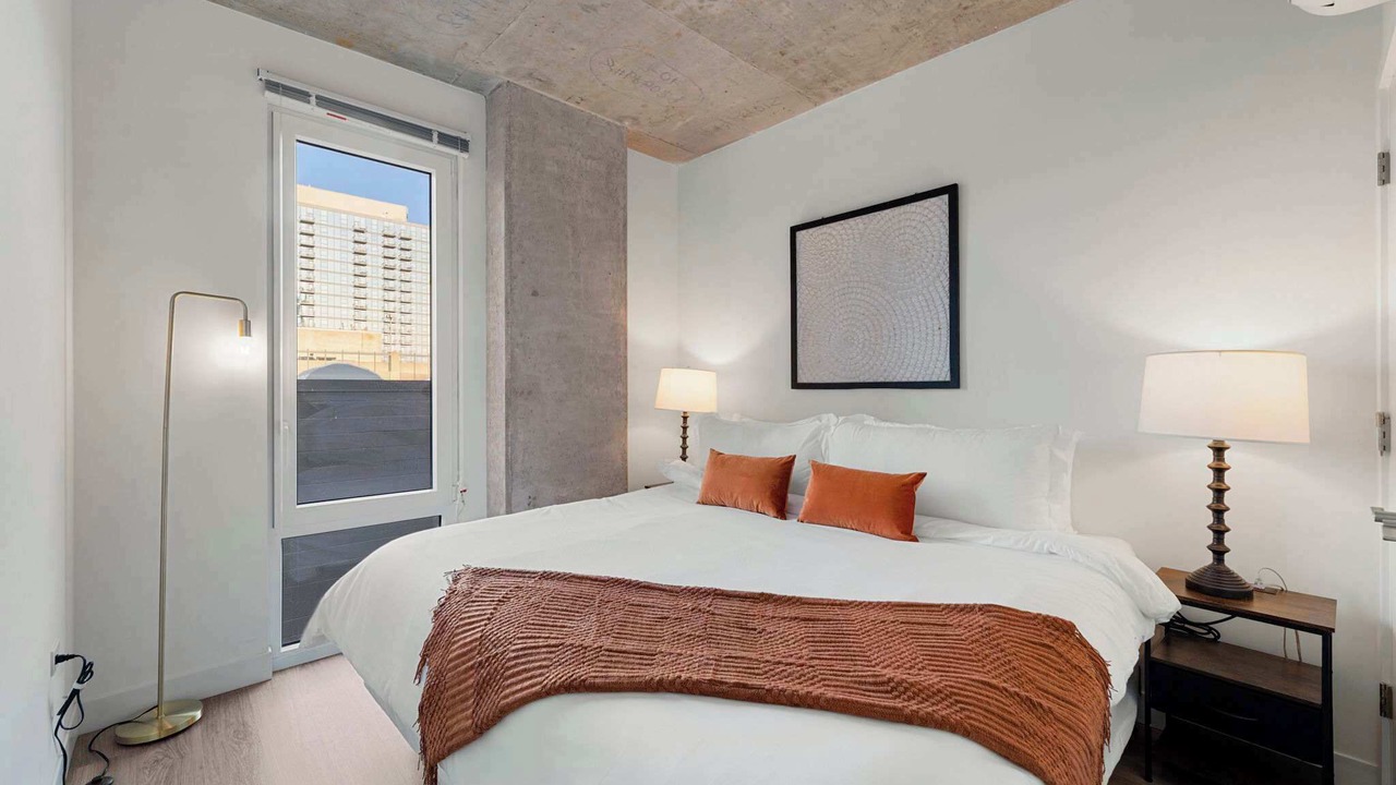 Photo of Bedroom in River North