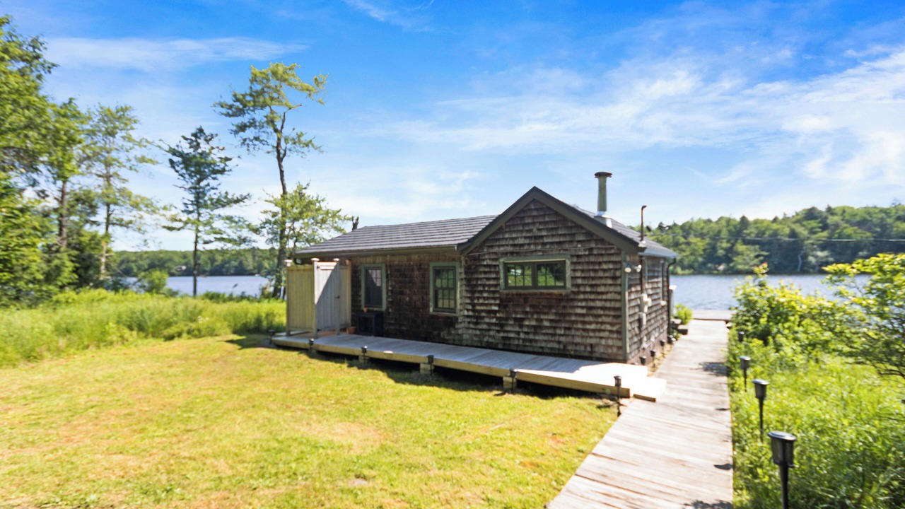 Photo of Outdoor in Poyntelle