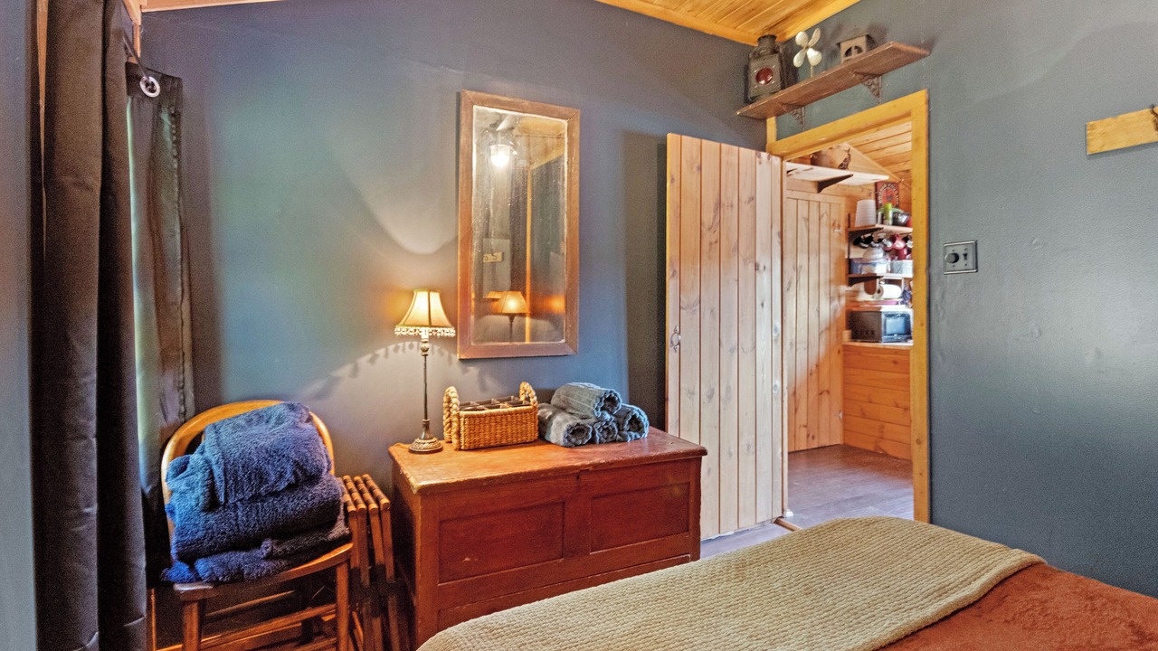 Photo of Bedroom in Poyntelle