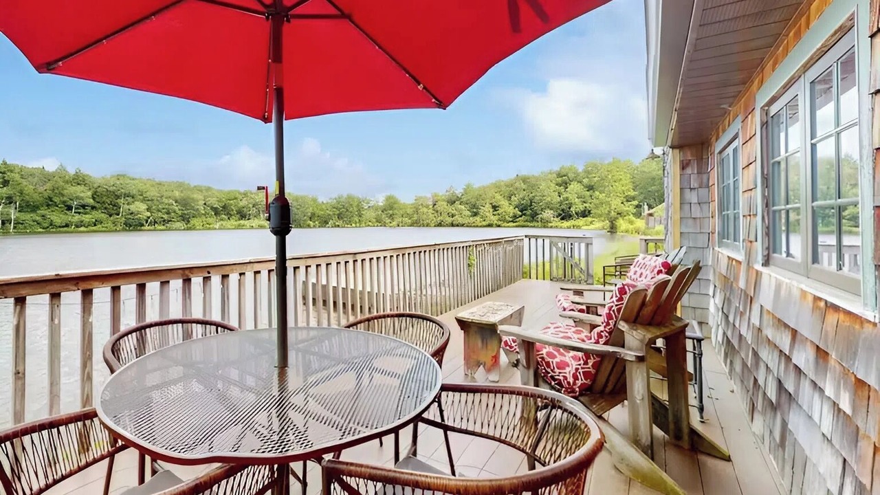 Photo of Outdoor in Poyntelle