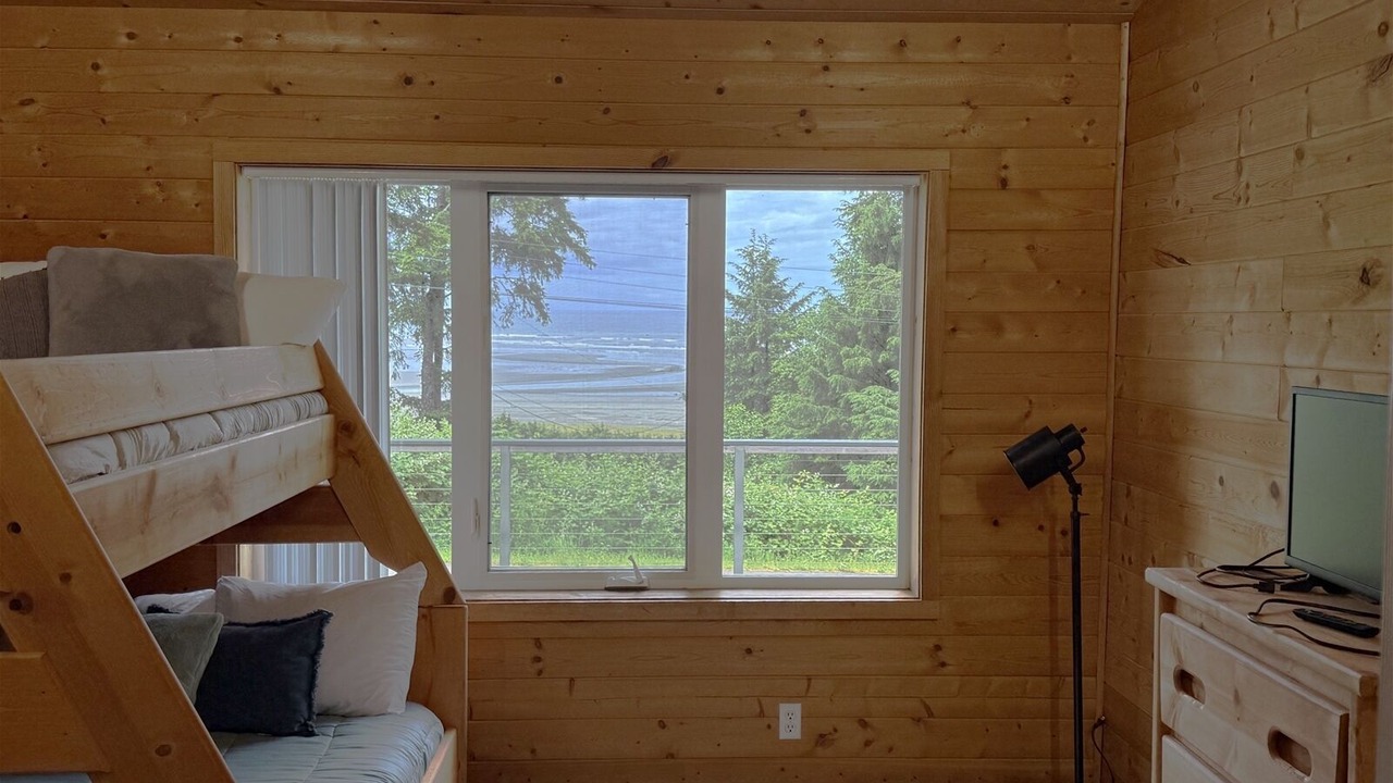 Photo of Bedroom in Copalis Beach
